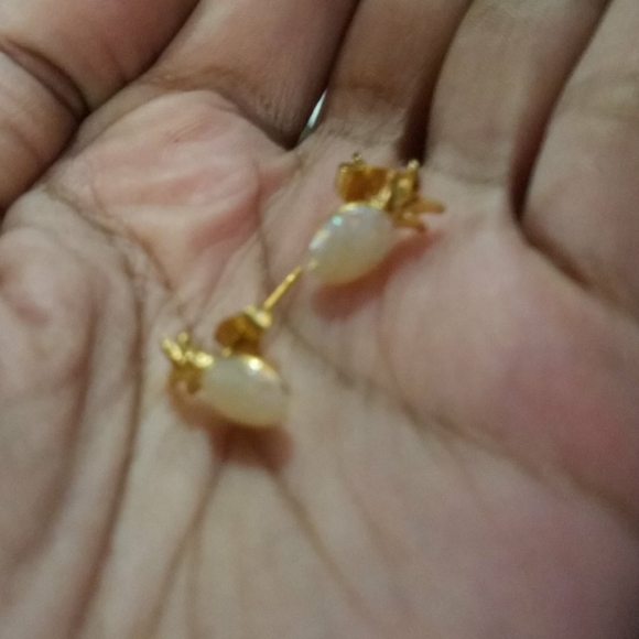 🍍24k Gold Plated Pineapple Opal Studs🍍 - Picture 3 of 3